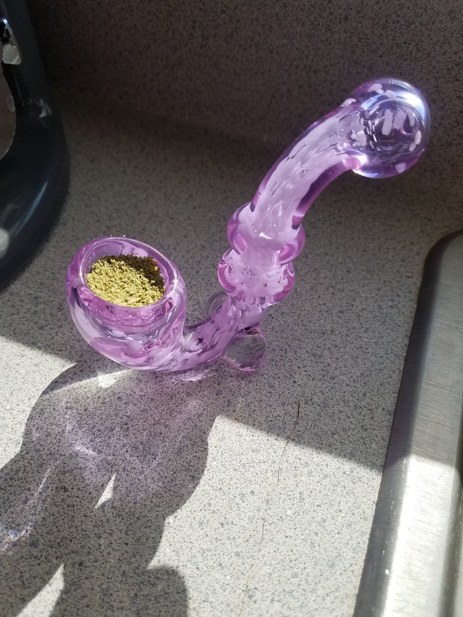 bmesa99_mesa's tweet photo. Randal. #purplepipe #marijauna #weed #MonstersUniversity #Medicine #new #spoiled #love #smokeit https://t.co/W9MIFGOhYl