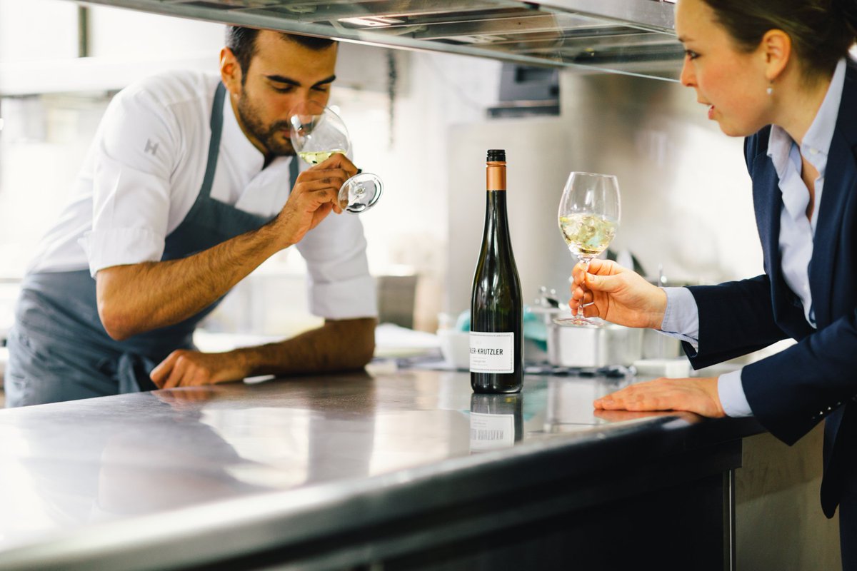 Looking for the perfect match? Read all about it in our new sommeliers choice! ow.ly/tyRF30cRu7J