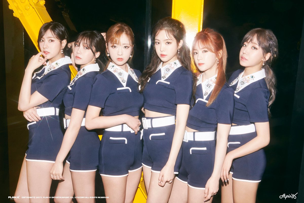 apinkplace's tweet photo. [FOTO] 24.06.17 Liberada as fotos em grupo do #Apink para o 6º mini-álbum, '#PinkUP'. 

#박초롱 #윤보미 #정은지 #손나은 #김남주 #오하영
#FIVE #Apink_Week https://t.co/E9wD2RQP2x