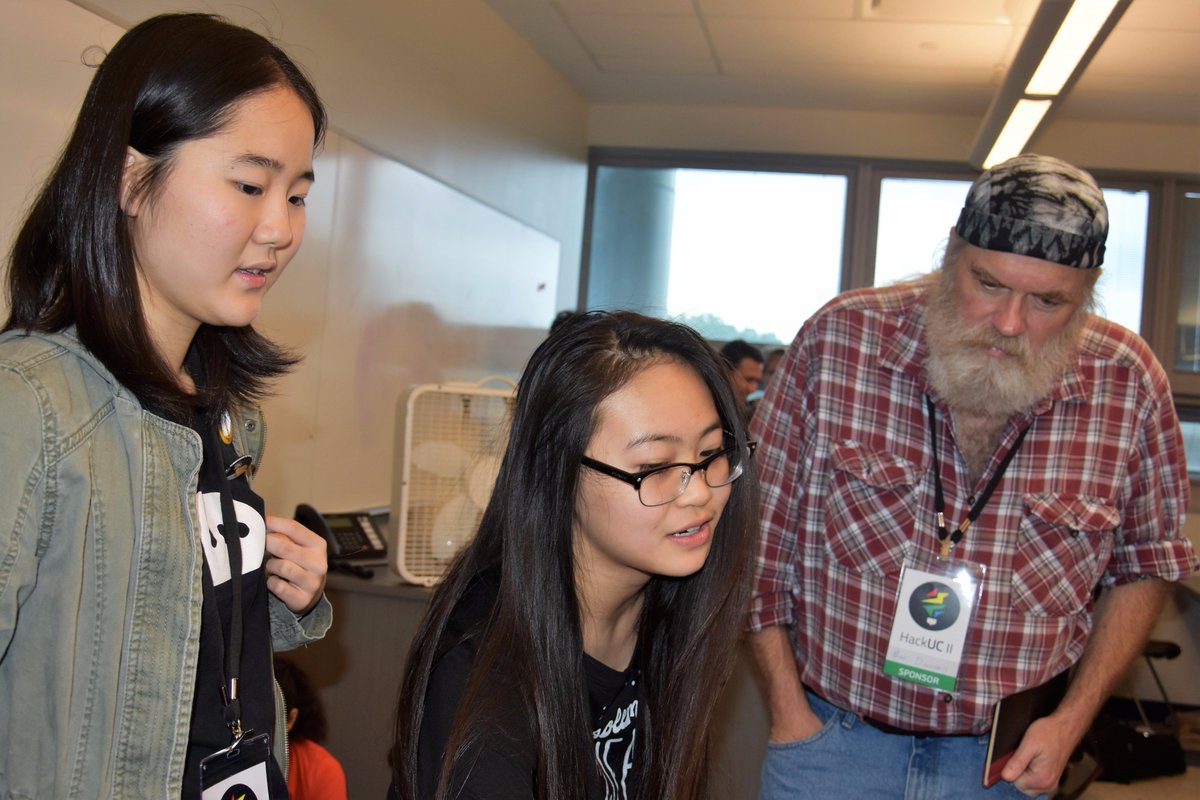 hackuc's tweet photo. Thank you @ArkEcosystem for sponsoring, mentoring and judging. https://t.co/cvZcnVocFz