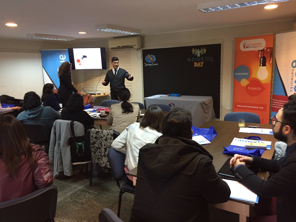 weamericasorg's tweet photo. Jornada #WeAngelsNetwork en Stgo. Pronto anunciaremos las 5 emprendedoras que viajaran a la misión Europa a presentar sus emprendimientos https://t.co/WTJFiB7cmF