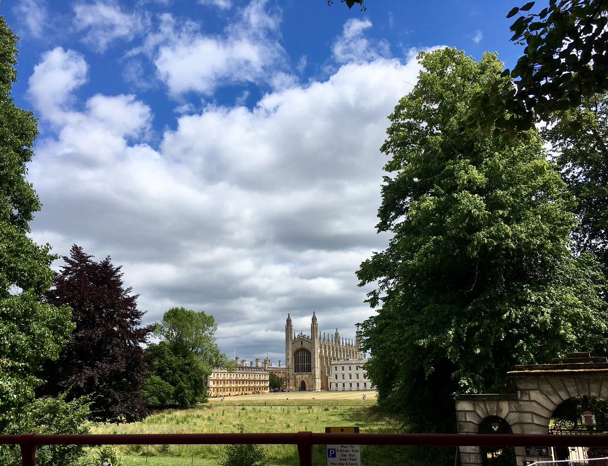 donnams24's tweet photo. Had the loveliest break with hubby in Cambridge what a beautiful city ❤️ #punt #opentopper #goodfood #historic @EYCoaches https://t.co/Z7mHA2SvnX