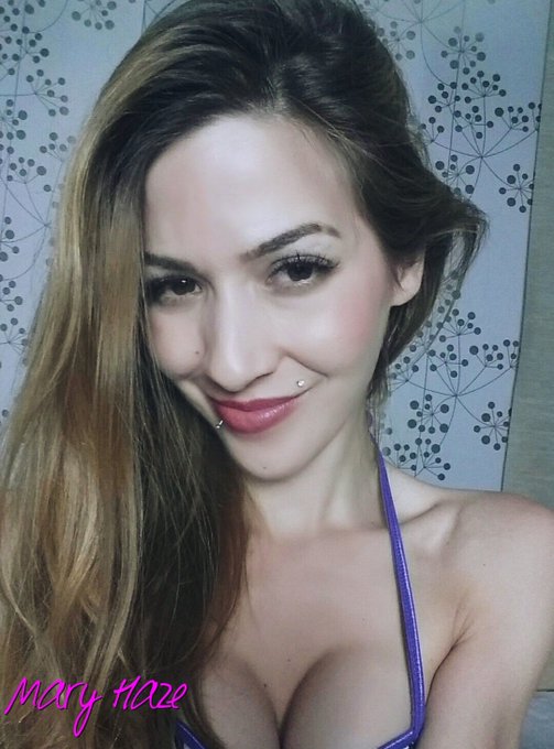 Ich w&uuml;nsch euch ein sch&ouml;nes #Wochenende ihr S&uuml;&szlig;en!💋💕 Bei mir wird es hei&szlig; und feucht, hihi!🔥💦 Und ihr<a href="/tag/wochenende"class="tags">#Wochenende</a><a href="/tag/babe"class="tags"><span>#babe</span></a><a href="/tag/boobs"class="tags"><span>#boobs</span></a><a href="/tag/camgirl"class="tags"><span>#camgirl</span></a><a href="/tag/maryhaze"class="tags"><span>#maryhaze</span></a>