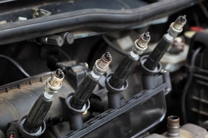 southernImport's tweet image. #QuickTip: Parts of your car can be a reason for #engineknocking. The spark plugs deliver electric sparks that ignite the fuel/air mixture.