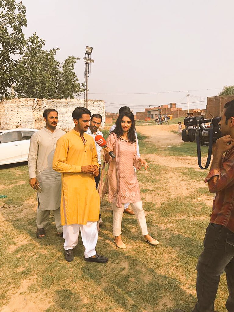 ZAbbasOfficial's tweet photo. Went to Gujranwala today to interview the golden ball winner of CT17, @RealHa55an - Hasan you were an amazing host! Thank you. https://t.co/7PCVPnZH9I