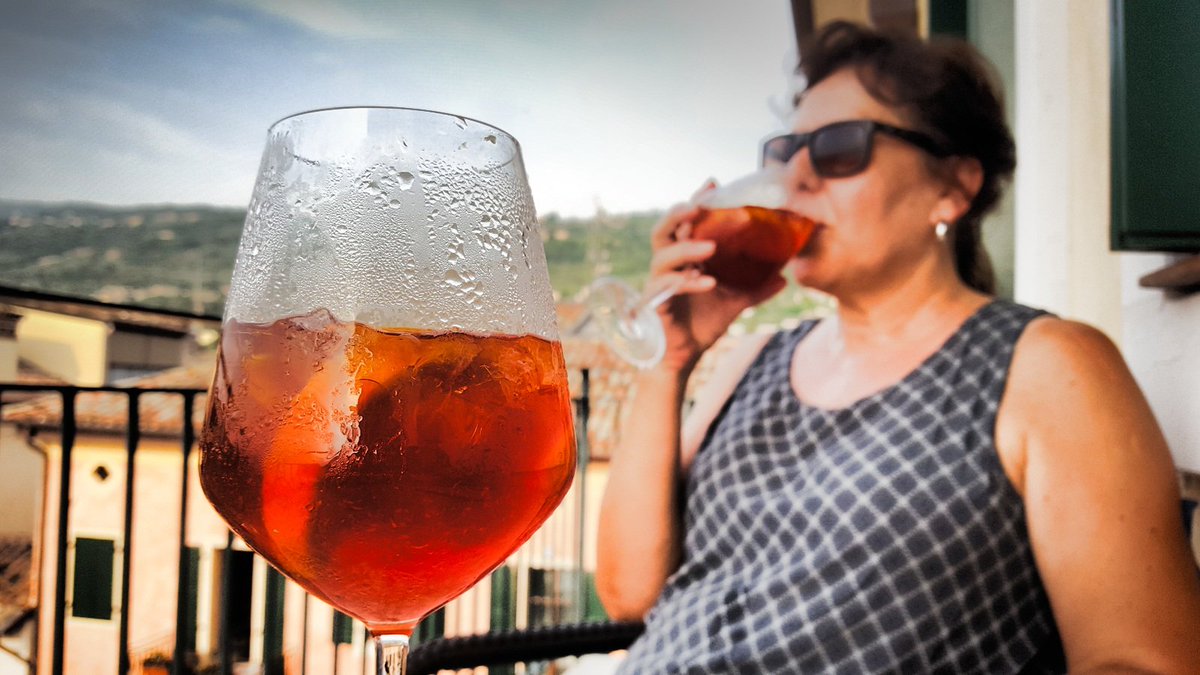 7density's tweet image. Seems like #Negroni is the drink of choice in #Italy @ElsenburgWine @wysheid @AdriaanDJacobs @tim_whitfield14
