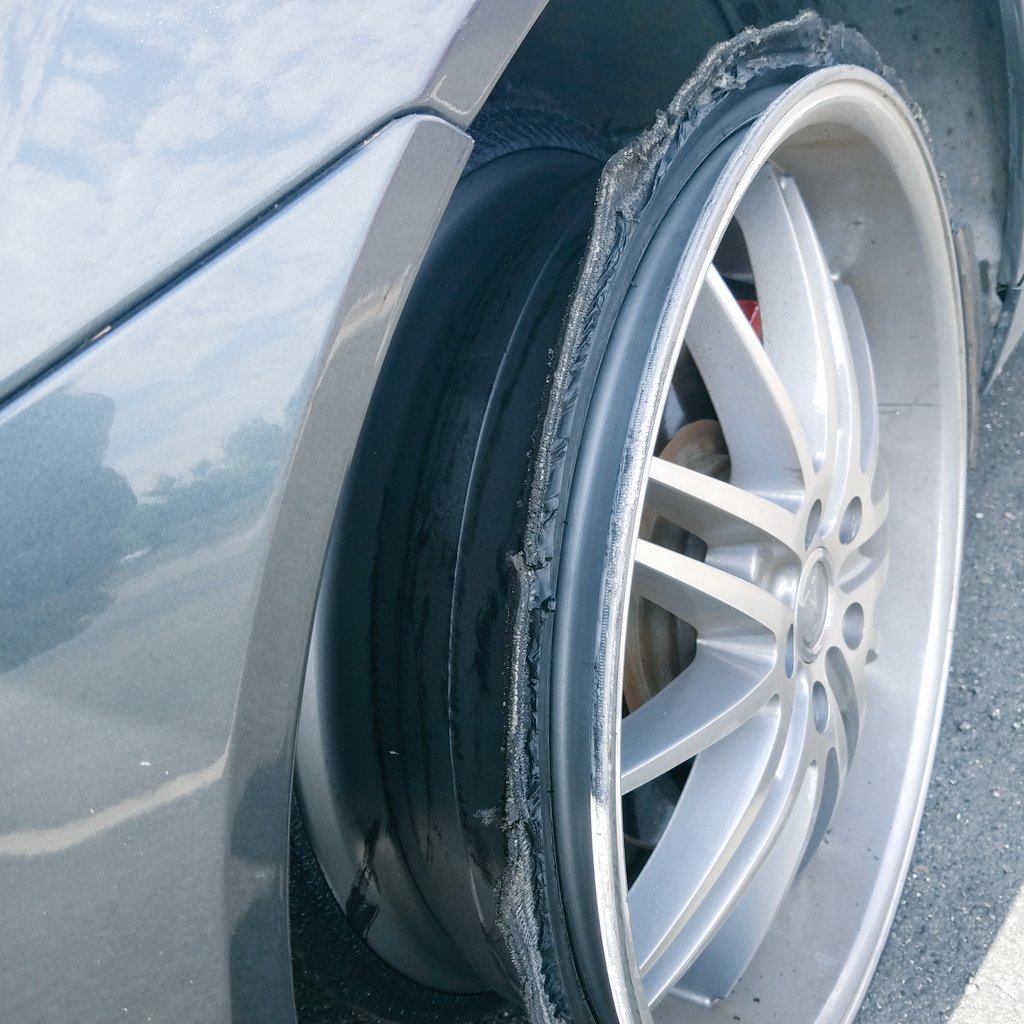 curious_judas's tweet photo. Tire explodes on the freeway on my way to work with a bunch of the equipment in it?! No fucks given this shit WILL get shot #everyyard https://t.co/kame2M9SSG