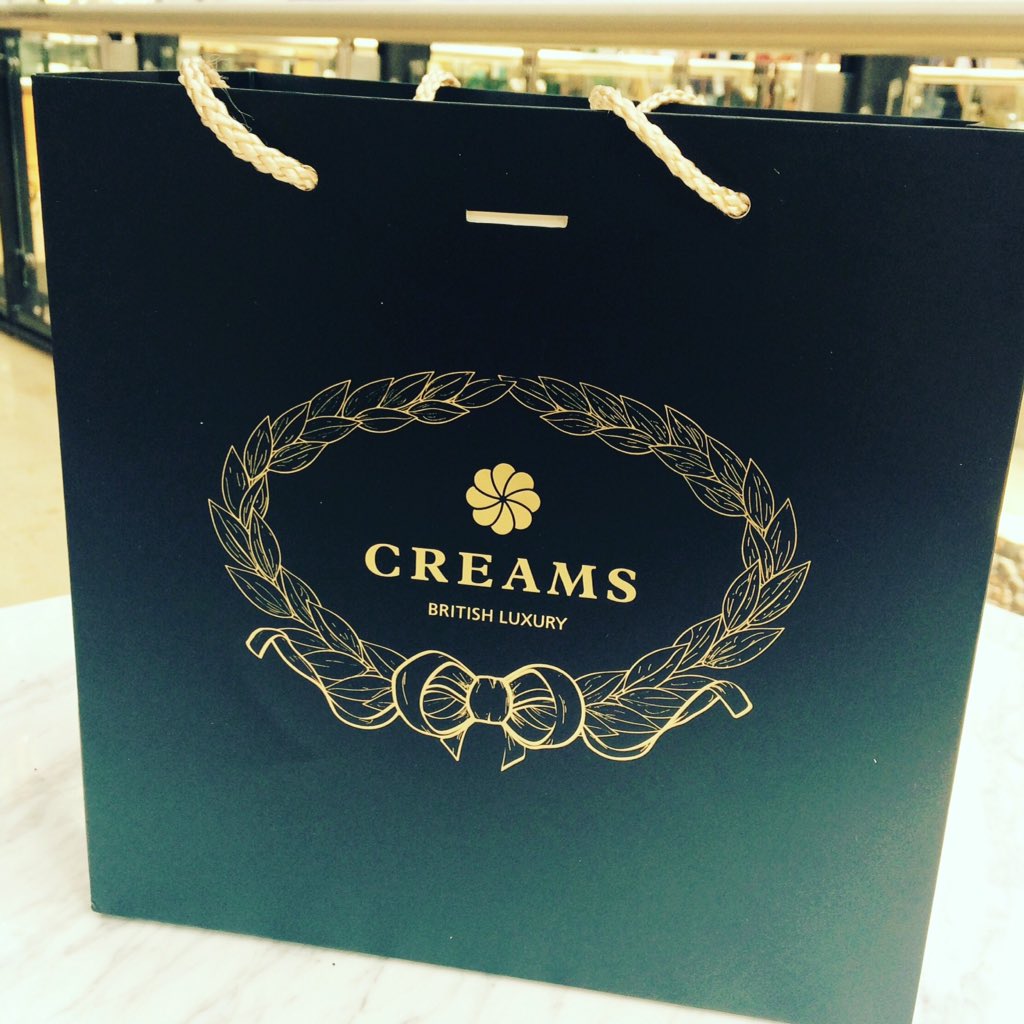 nicolaazz's tweet photo. Yummy #afternoontea @creams https://t.co/3VjoRdJGVa