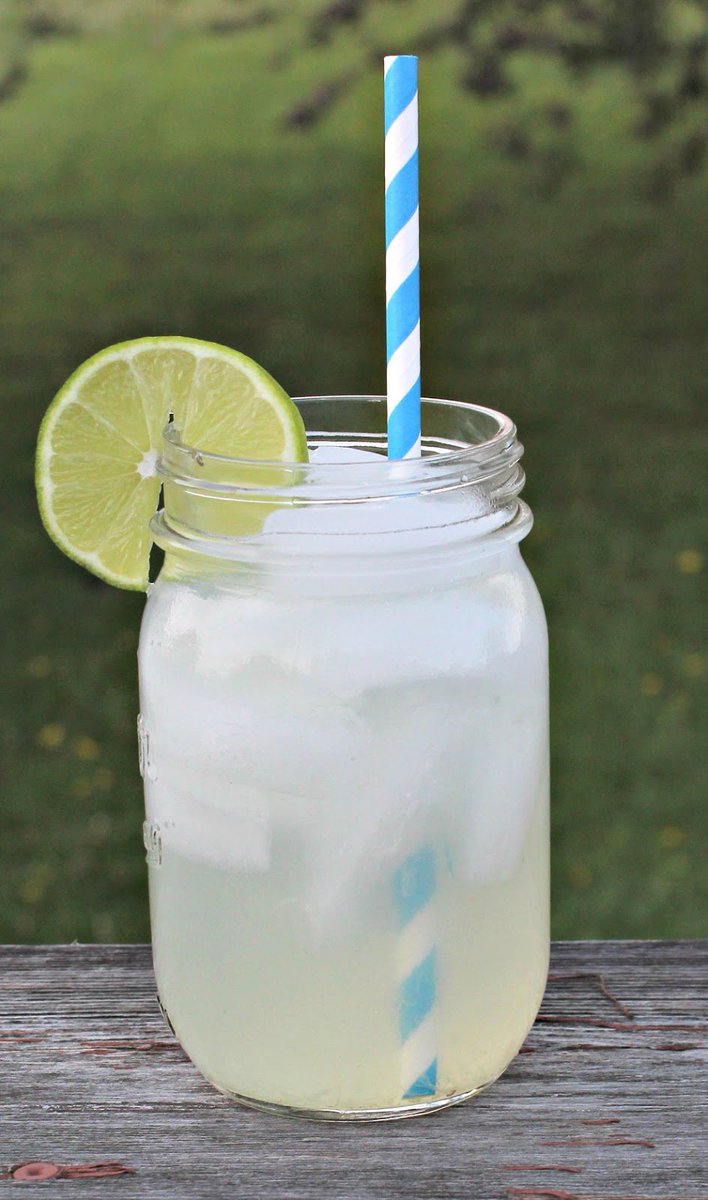 KitchenIQ's tweet image. We're kicking it back this weekend with Ginger Lime Summer Hummer by @Chzcurdparadise Join us! bit.ly/2qIuE5A