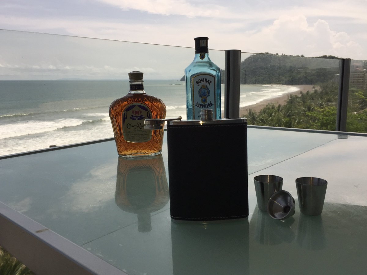 AlphaFlask's tweet image. ONLY THE BEST PREMIUM STAINLESS STEEL #LIQUORFLASK #hipflask #party #FlaskLife