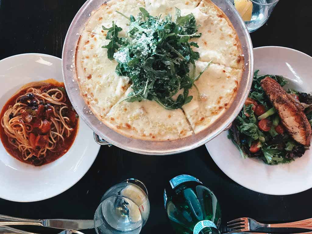 Big thanks to <a href="/MsLynnChen/">Lynn Chen 陳凌</a> for stopping by to shine a light on our epic eats!
theactorsdiet.com/2017/06/16/max…