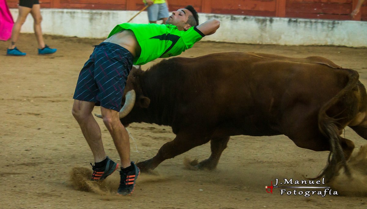 Dando el pistoletazo de salida a las fiestas de Guarrate <a href="/sergio_tororo/">Sergiotororo9</a>