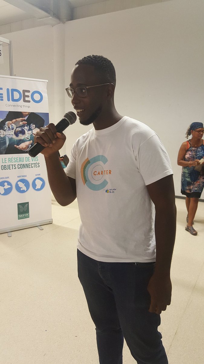 AnSavFeSa's tweet photo. Yannick Jotham presente Carter au public
#MeetCarter https://t.co/Mgi1L3xpVP