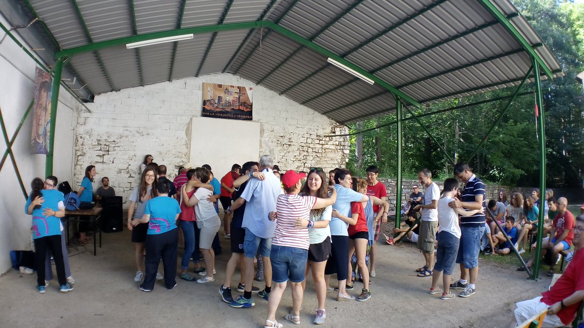 ACampoBuetas's tweet photo. @SalesianosMZN Convivencia Villanúa 2017. Una tarde emocionante compartida con ATADES Huesca. Gracias amigos. https://t.co/sBQcoVByg7