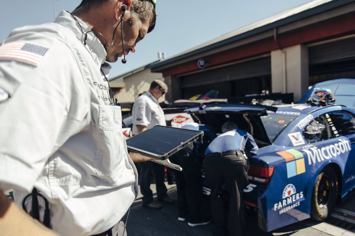 #5 Microsoft Chevy being inspected for fuel safety at the TSM350.