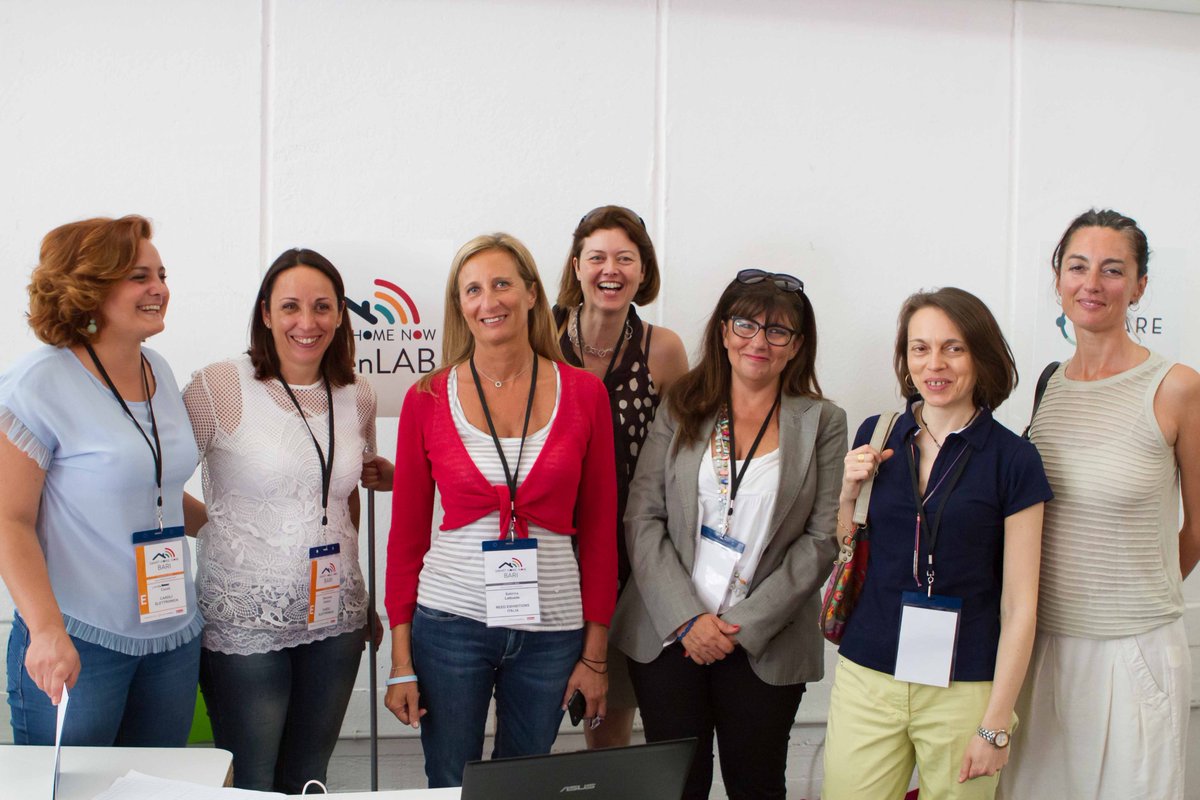 daivai_info's tweet photo. WE are the drivers of the #SmartLiving market! #Women and #DigitalGeneration at #SmartHomeNOW BARI - @HubBari @polibaofficial #gdgbari https://t.co/CWPijQe7Pk