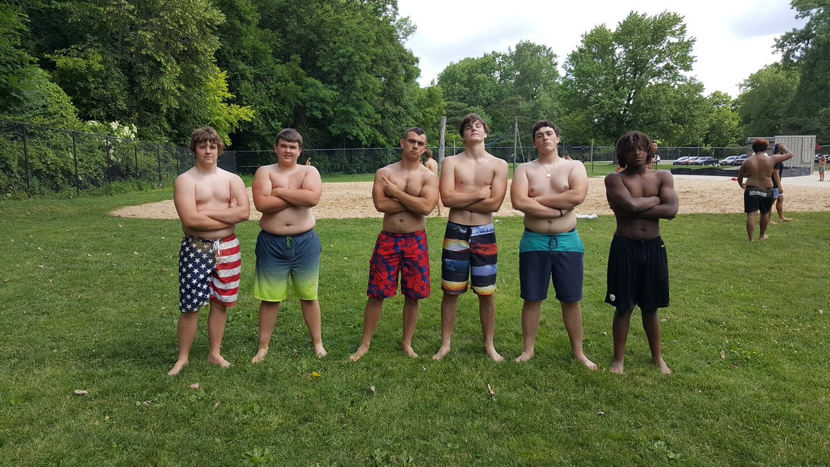 Batavia Champion lineman volleyball team