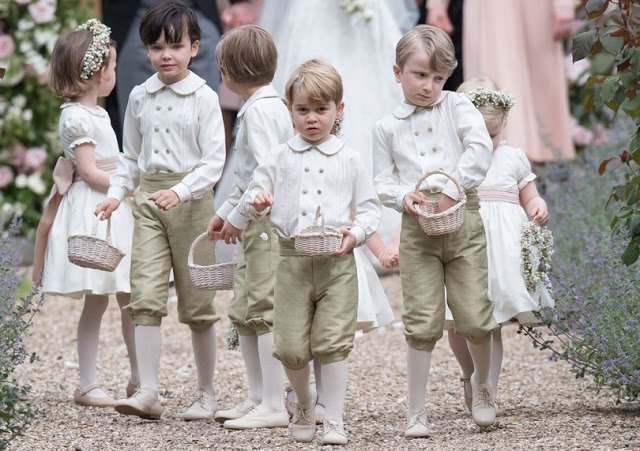 DevineBride's tweet photo. Recreate #Pippa's wedding! My top picks without the posh price tag! >> https://t.co/Kx5tw8MSwn #pippamiddleton #royalwedding @BloggerBees https://t.co/wLt3pgRY13
