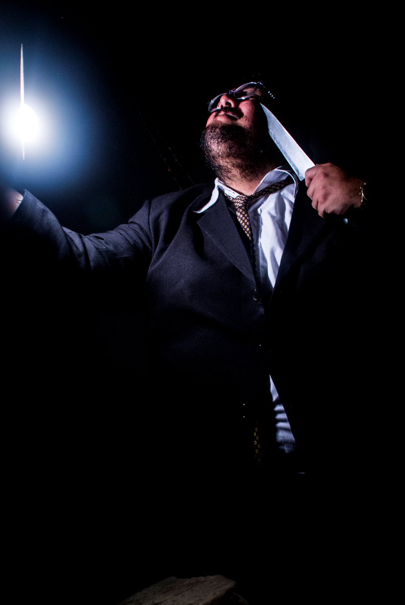pedritoortizjr's tweet photo. HOY Y MAÑANA: últimas funciones de #AngelinesFernandez en @popupteatrocafe humor negro y suspenso #HUMORBO guayaco $5 20h30 21h30 22h30 https://t.co/6W0Yw253Ge