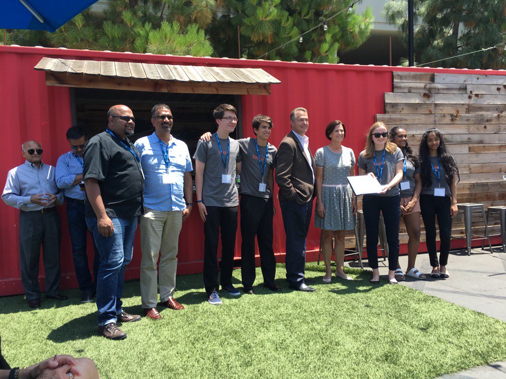 NitinrRai's tweet photo. @TYEOregon team @tasteback_ wins best customer validation @TiEGlobal youth startup competition https://t.co/7eLndYXkCX
