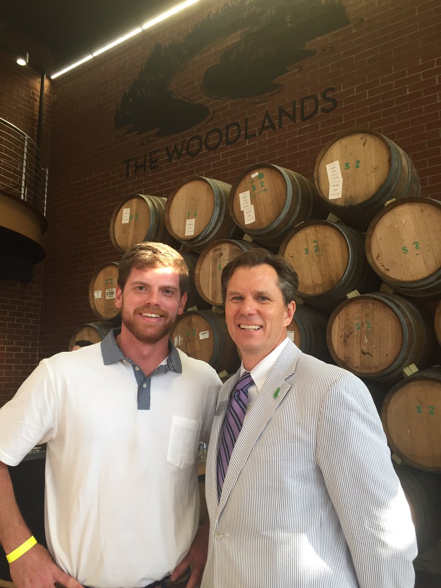 GenGreenATL's tweet photo. Gen Green Chair Ben Stowers and @arobertramsay celebrating Verde in style! #verde2017 https://t.co/aohc2ayM5V