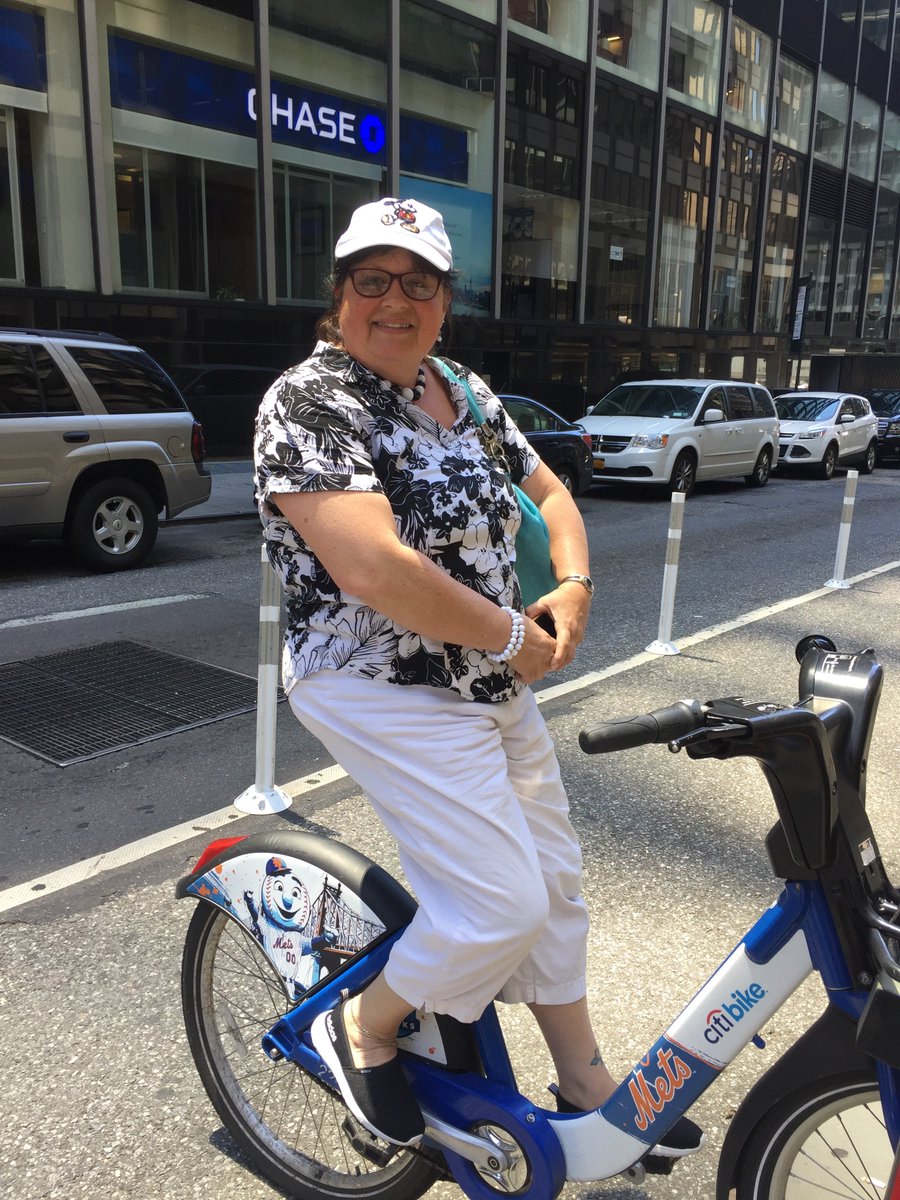 kimrabin's tweet photo. Spotted: Mr Met #citiperkssweepstakes https://t.co/kUeRrFXEX7