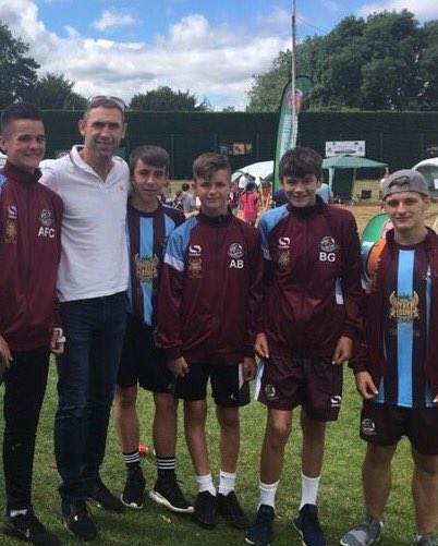 WobWavMens's tweet photo. @kaizenken1 @martinkeown5 @BetterPlayUK @McDonaldsUKNews Thanks for the support to the club today here's a picture of @martinkeown5 with our boys #teamwwfc https://t.co/5BDhNyN9b0