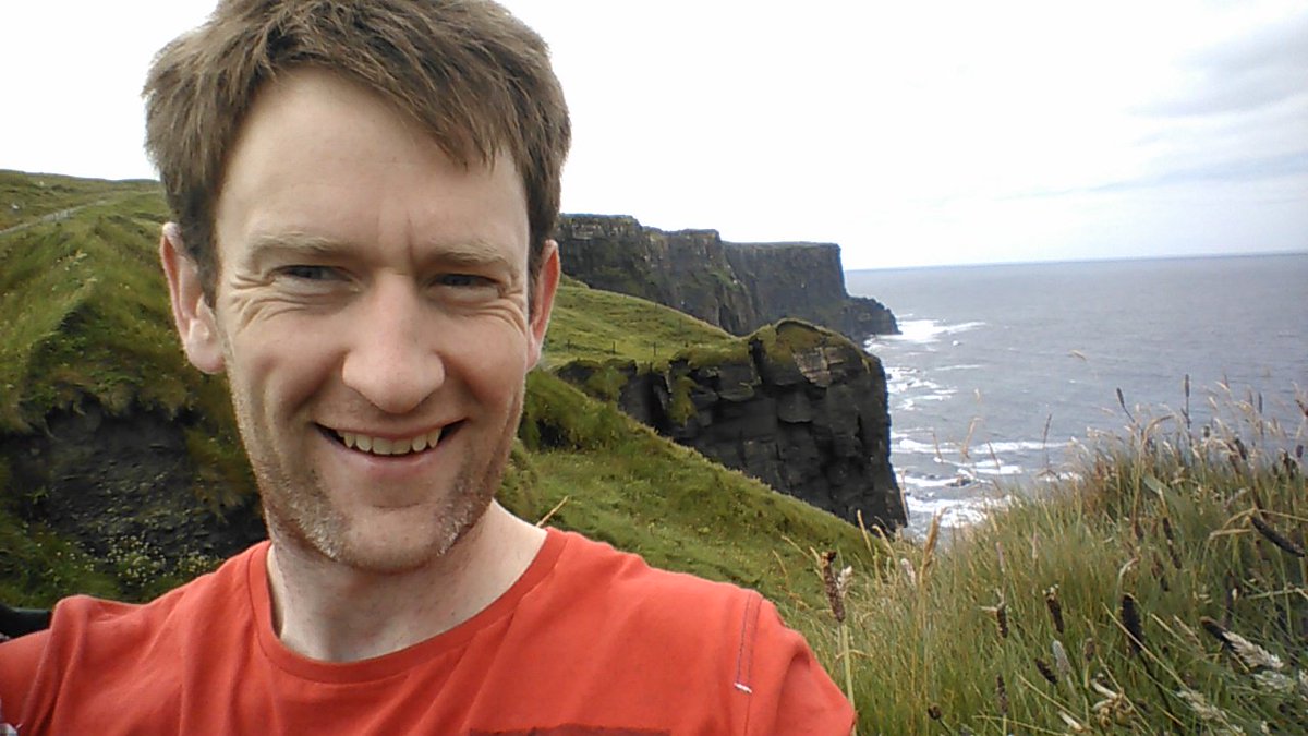 davidpjkenny's tweet photo. #cliffsofmohar #selifie https://t.co/EGZbBRpKtP