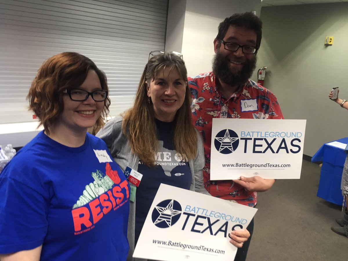 magistraolsen's tweet photo. We're going to turn SD 30 blue in 2018! #teambgtx @BGTX https://t.co/vVcEKLOy0s