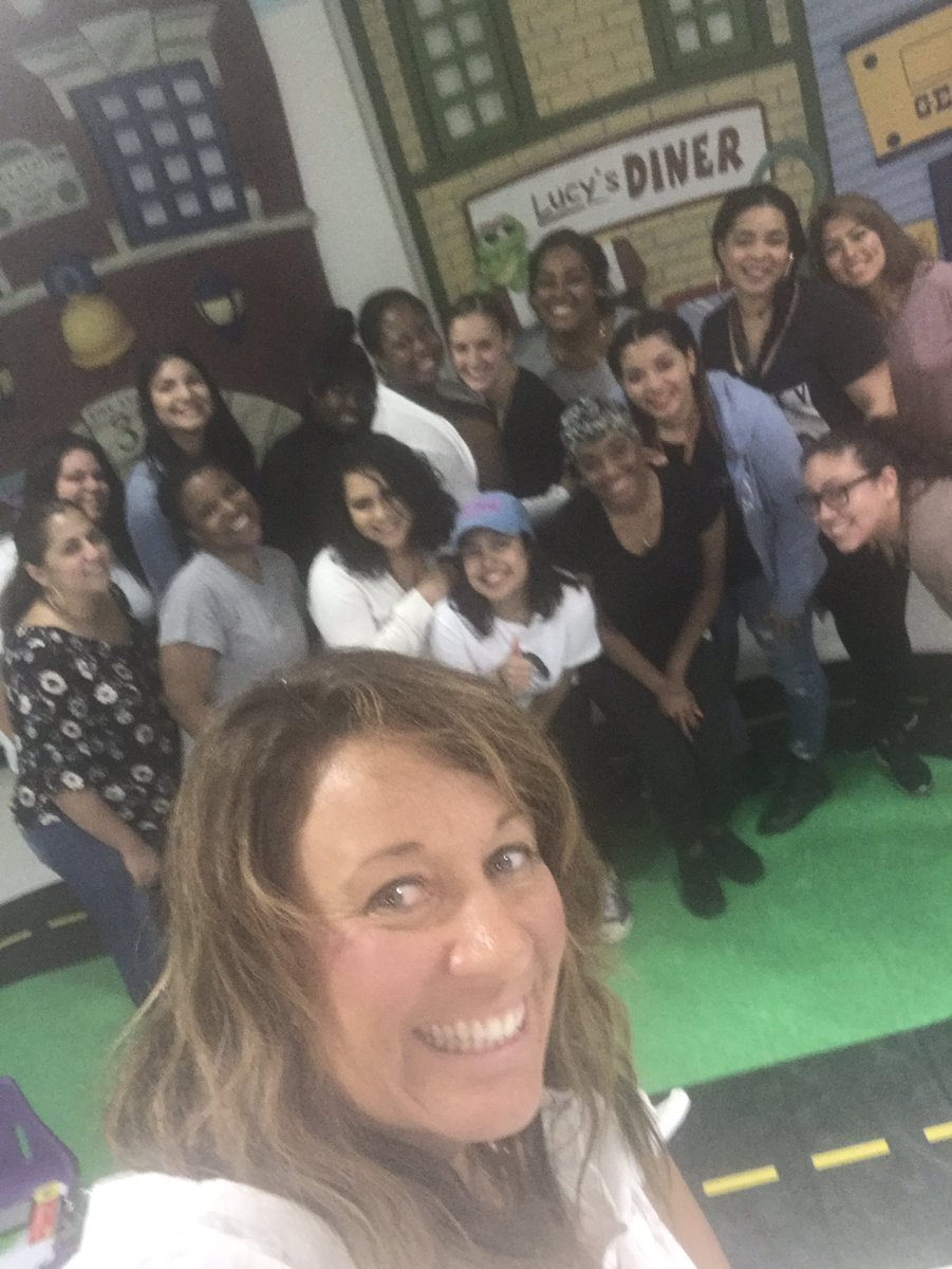 giorubino16's tweet image. Super Saturday! Building brilliance in the Bronx @TheLearningExp #TLERiverdale @kkdreamzltd  #rmlife  Elevating our teachers to grow!