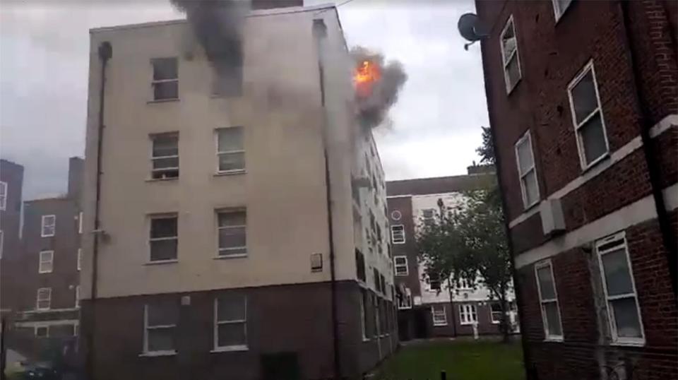 AIT_Online's tweet photo. Another Fire Outbreak As A Building Goes Up In Flames In East London: https://t.co/pg7aJsUXLf https://t.co/zjhoALNyqn