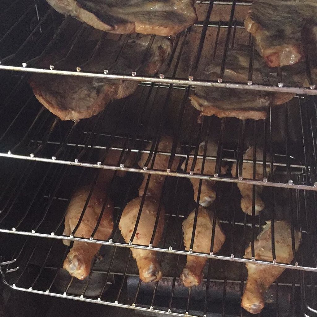 LdnDeveloper's tweet photo. First run of the smoker this year #LdnDeveloper https://t.co/7zi1abVDsW https://t.co/F5lQ4Kmbyq