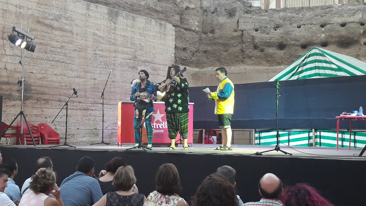 Acaba el cuarteto!! Gracias!!
10 min para la actuación del Canijo!