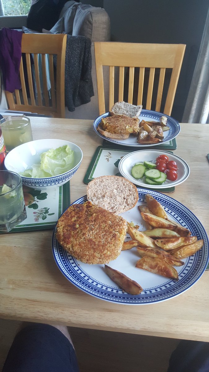 sjgillick's tweet photo. @LFHW_UK forgot to take the before pic. #oops #carrotburgers https://t.co/QG12vKWXoE