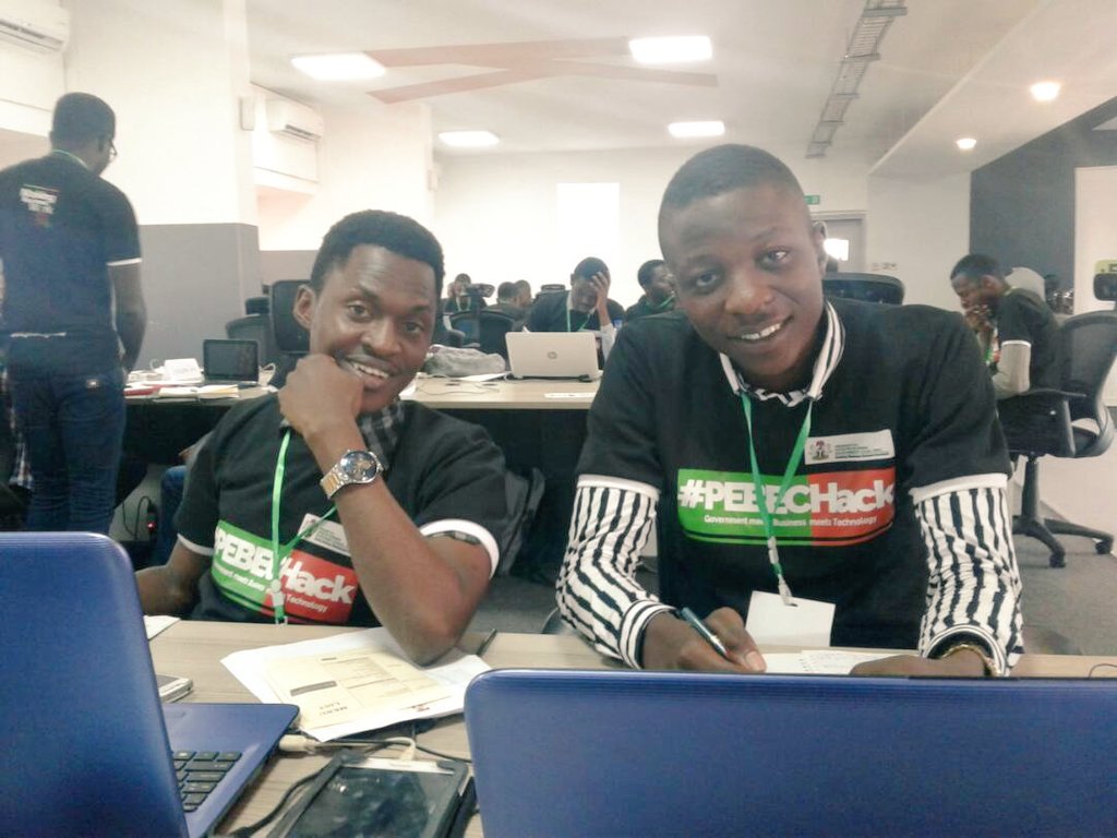 powersoftonline's tweet photo. This afternoon from the @L5Lab @Andela_Nigeria @EBESnigeria #PEBECHack #WeAreReady https://t.co/7WOBURhdEb