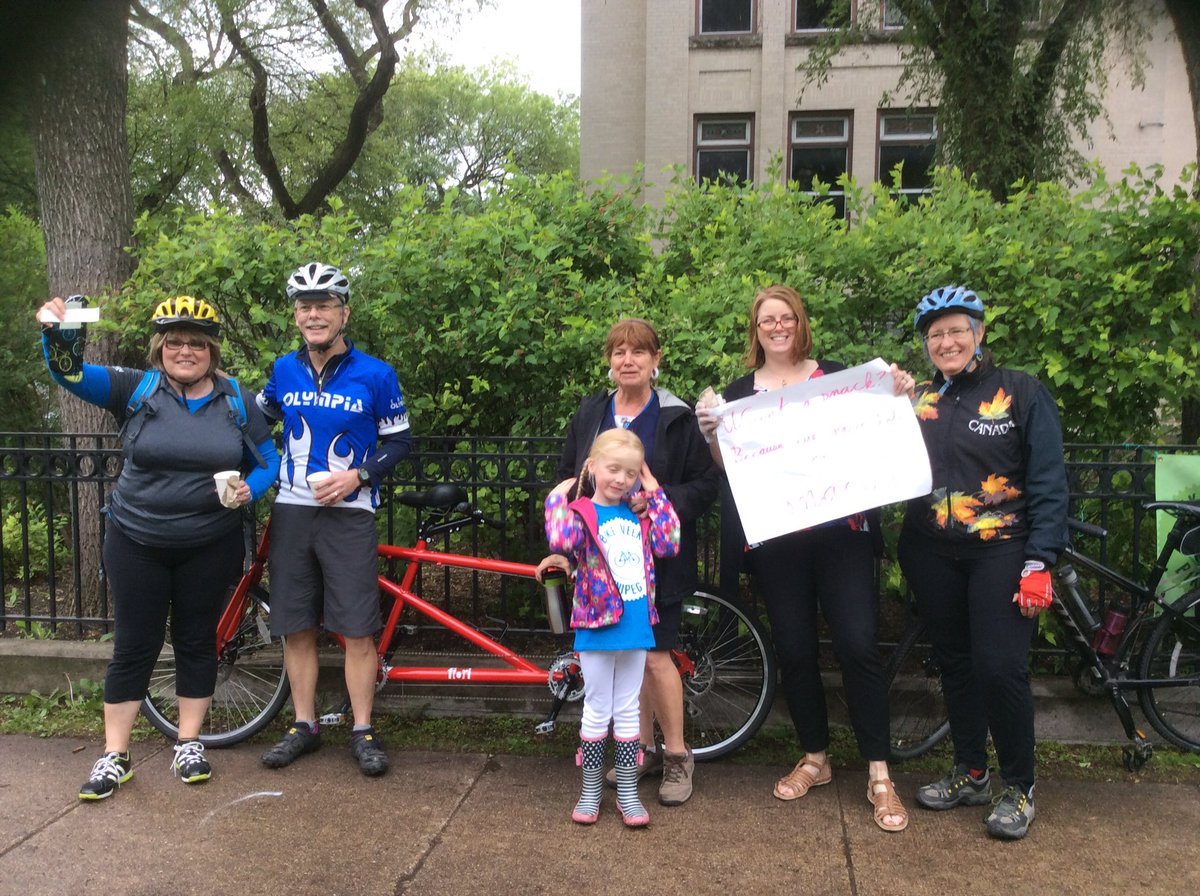 lballbikes's tweet photo. Wet weather may have kept many cyclists in on Bike to Work Day, but not the VIRN riders.
#bikeweekwpg #laurasecordschool #virn #Olympia https://t.co/jl0h2Gz5iz