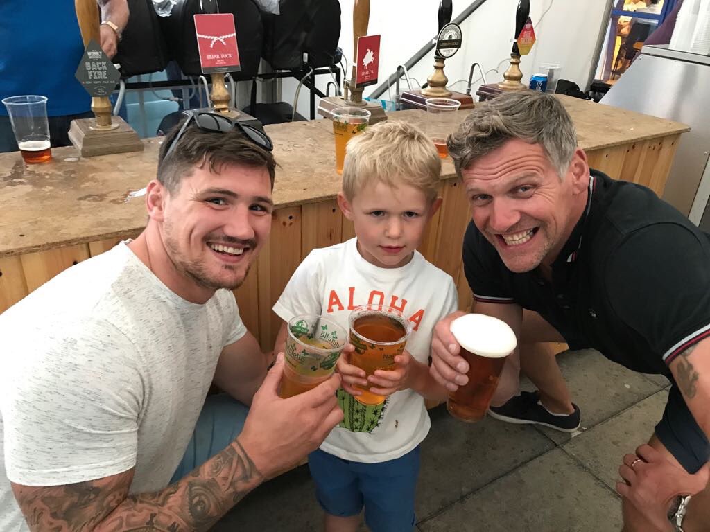 Great being back at my local village cider festival today..even better to give my godson his first pint.They grow up so fast 😂<a href="/AgainWindows/">Clear again Windows</a>