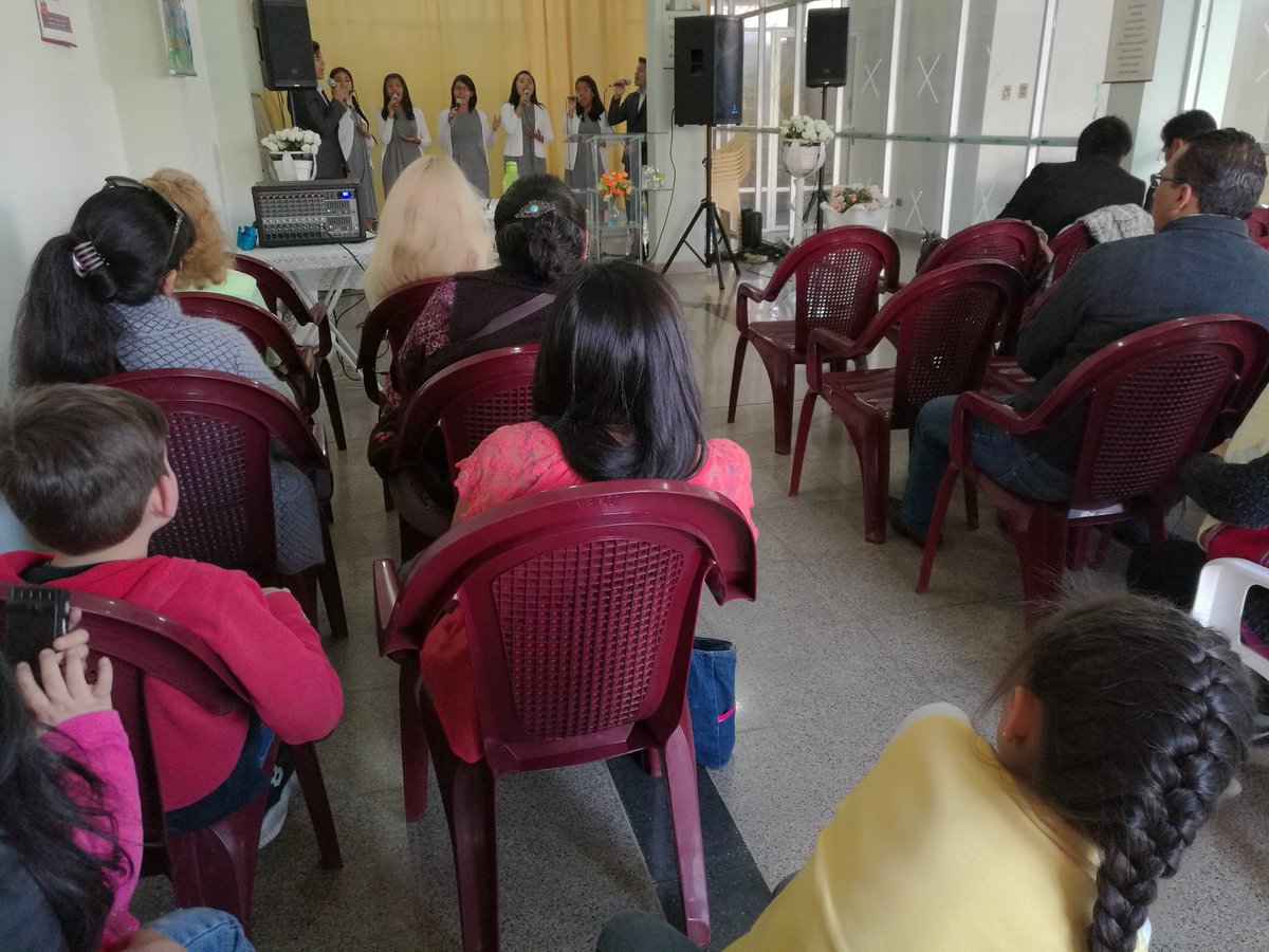 JohnnyMansillaM's tweet photo. #Mision3 alabando al Señor en la Iglesia El Sembrador, Cbba. #EscuelaBiblica @nuevotiempobol @UnionBoliviana https://t.co/zAnM0cOZkO