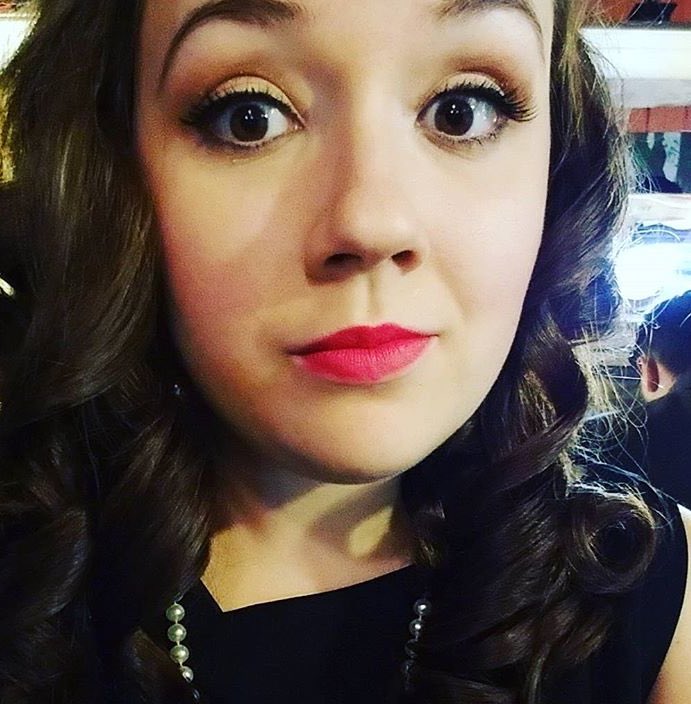 HackPlayhouse's tweet photo. Rachel Noland rocking some extra long lashes for "She Loves Me."  Tags: #berwick #maine #newhampshire #newengland #play https://t.co/EPq9UXHkPY