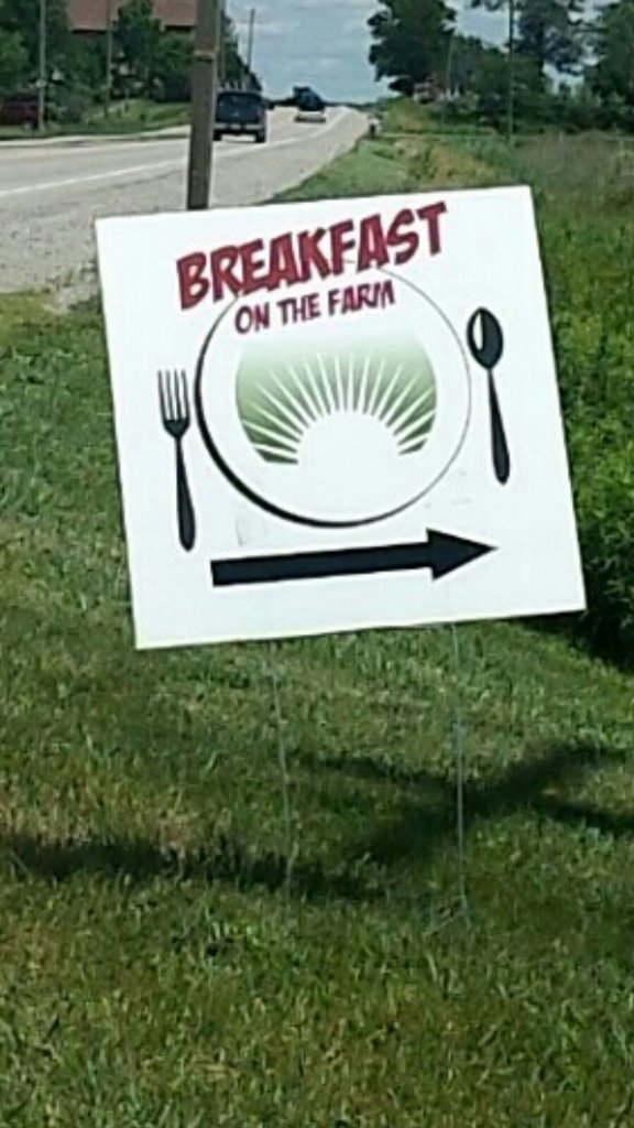 Supporting the dairy goat industry at breakfast on the farm <a href="/FarmFoodCareON/">Farm & Food Care Ontario</a> #Ontag #dairygoat