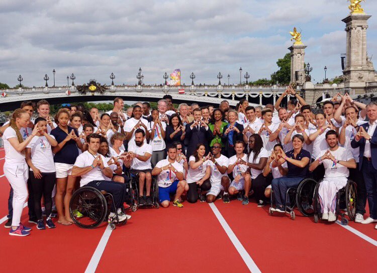 Mag Nestoret-Ontanon (@maguynestoret) on Twitter photo Top la mobilisation des champions autour de la candidature de <a href="/Paris2024/">Paris 2024</a> et de <a href="/EmmanuelMacron/">Emmanuel Macron</a> <a href="/FlesselLaura/">Laura Flessel</a> <a href="/Anne_Hidalgo/">Anne Hidalgo</a> #venezpartager Top la mobilisation des champions autour de la candidature de <a href="/Paris2024/">Paris 2024</a> et de <a href="/EmmanuelMacron/">Emmanuel Macron</a> <a href="/FlesselLaura/">Laura Flessel</a> <a href="/Anne_Hidalgo/">Anne Hidalgo</a> #venezpartager