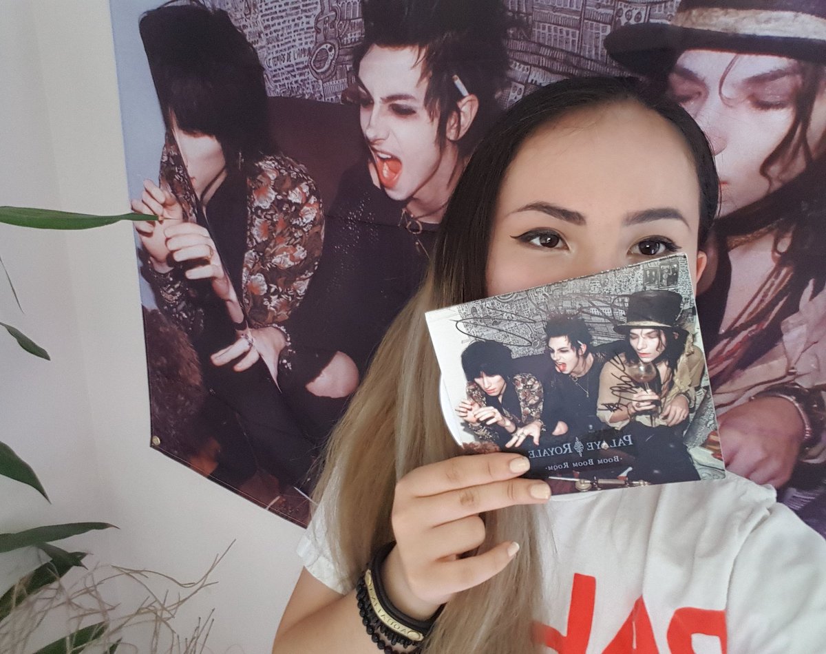 Casper_cup's tweet photo. @PalayeRoyale #BoomBoomRoom Side A ❤ I can't wait until Side B https://t.co/kbFICh0kcx
