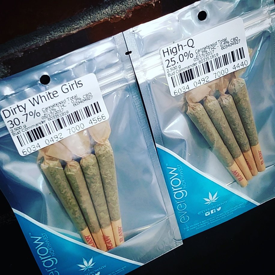BudCommander's tweet photo. 4 packs of joints by @EverGrowNW #Budcommander #Evergrownw #Joints https://t.co/AkAPgt3xad