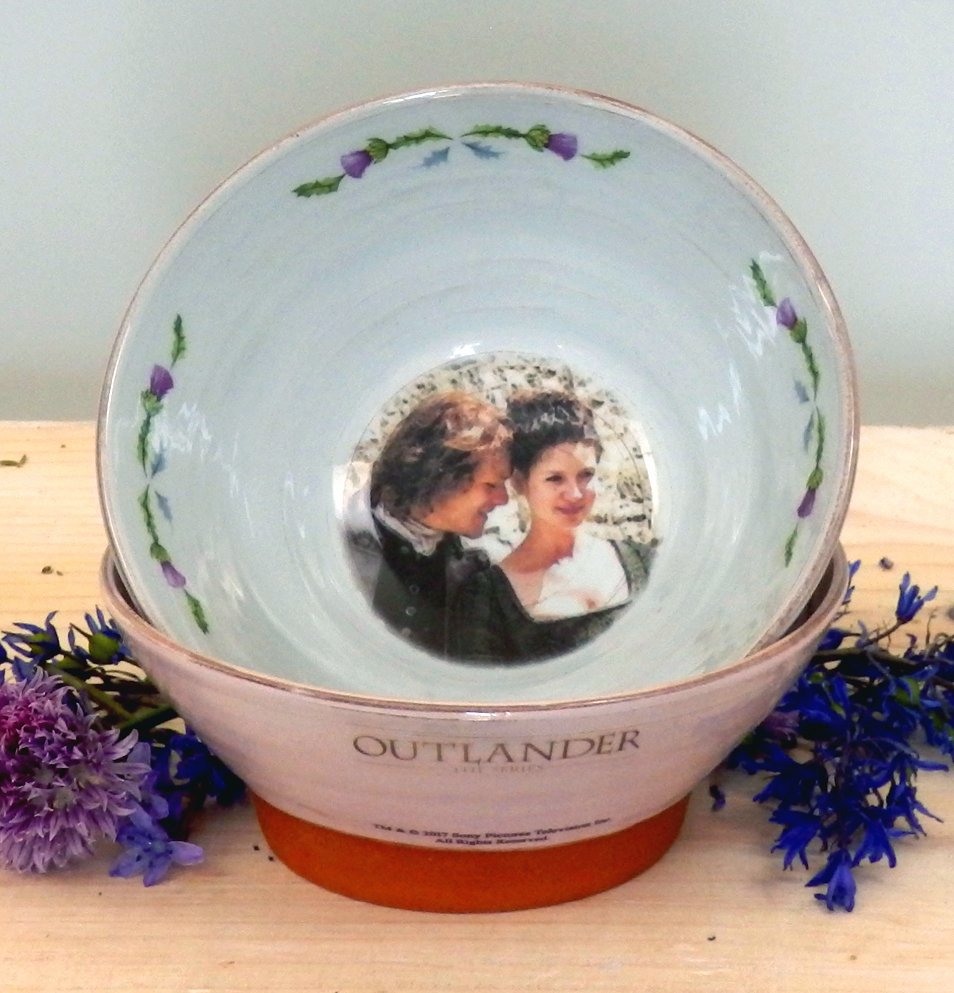 jbceramics's tweet photo. On Monday I will have #Outlander #handmade #pottery #OfficialMerchandise travelling to #Bannockburn @BattleofBannock #busypacking https://t.co/6d8VqzcmnP