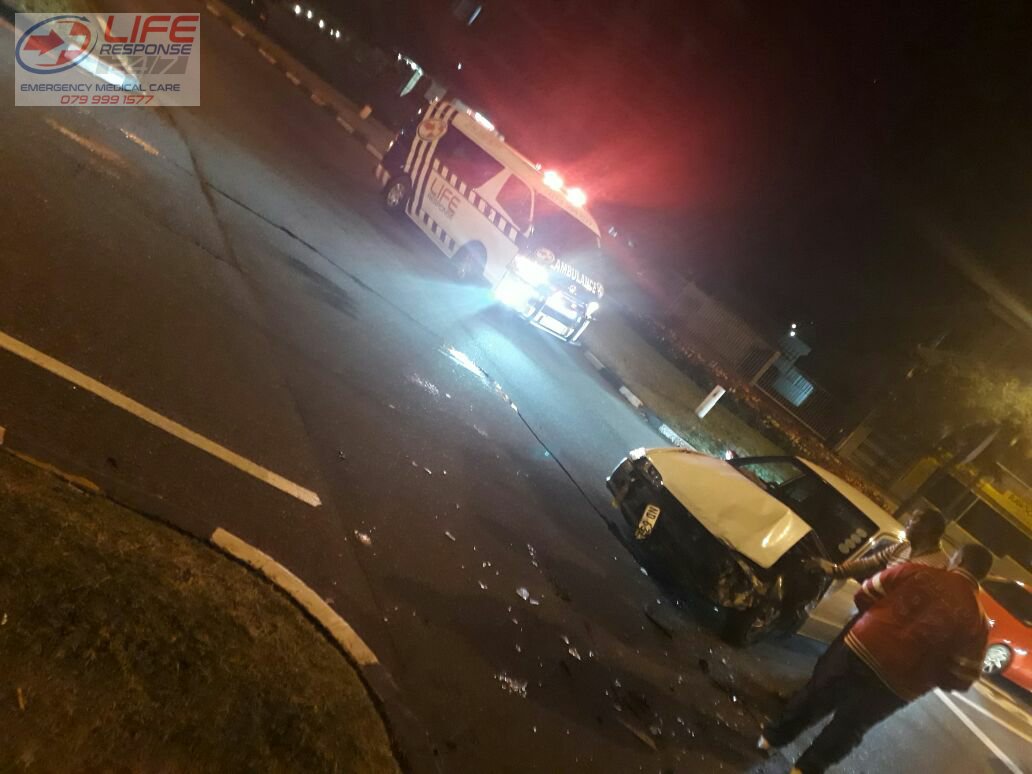 Mvc Windermere rd. @FATALMOVES @PIGSPOTKZN @IAMALEXSWEET <a href="/EMERGCONTROL/">EMERGENCY CONTROL SA</a> @TRAFFICNEWSFEED @ECR_NEWSWATCH