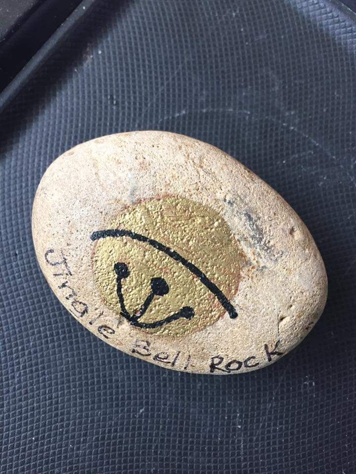 Are you thinking about Christmas yet? I bet Elizabeth is now that she found this #901rock in Olive Branch.