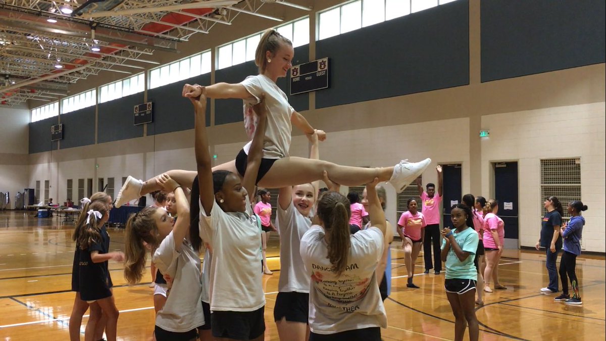 SMHS_Dance's tweet photo. We loved our beginner and advanced lifting classes at UDA Camp in Auburn! #udaaubtechneat @UDAHalle https://t.co/DCbm555piA