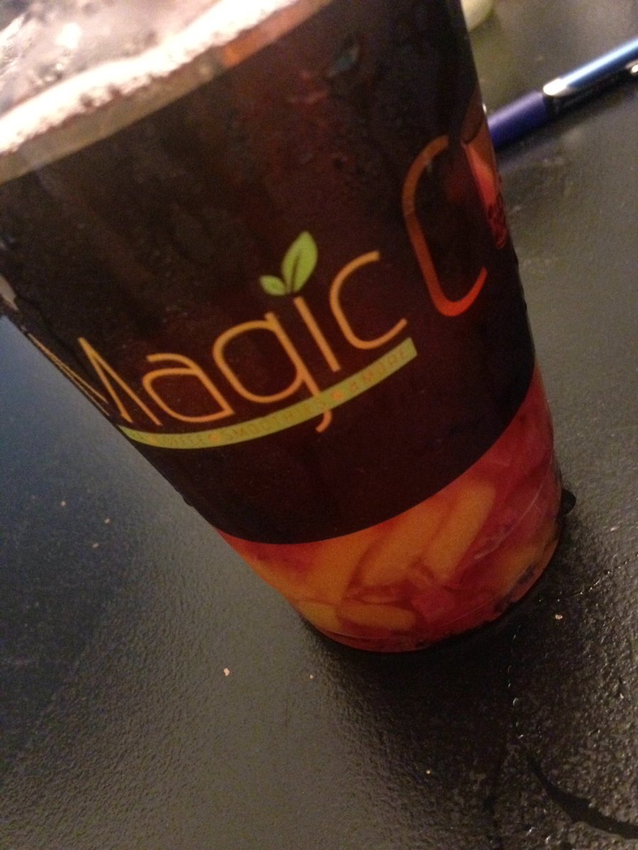 AlexisBlanton04's tweet photo. Best drink ever!!! #magiccup @MagicCupTX https://t.co/IFwBJvrDKa
