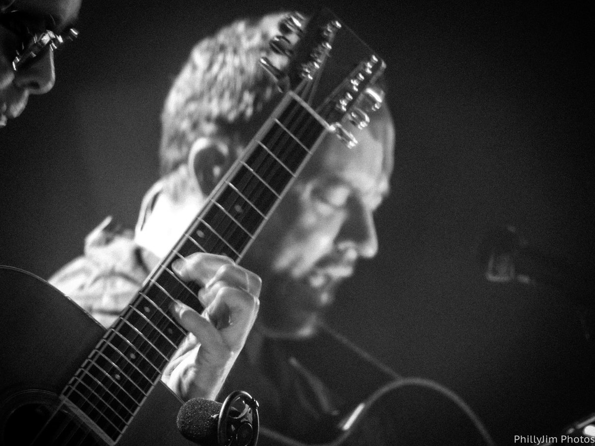 tripodsoc's tweet photo. Bartender Please...
#DaveandTim2017 @TimReynoldsTR3 @davematthewsbnd #bartender #merriweatherpostpavilion https://t.co/4wY2BNJwiB
