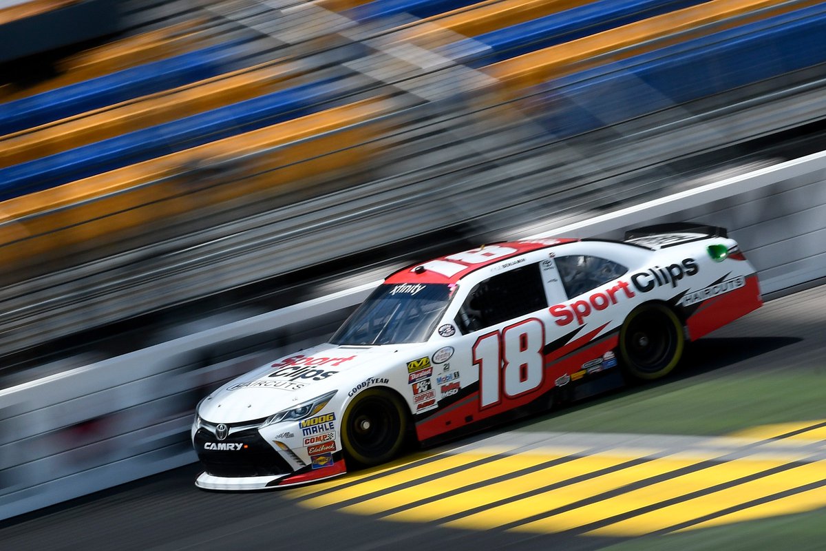 XfinityRacing's tweet photo. Kyle in the @JoeGibbsRacing #18 tops #XFINITYSeries qualifying round one.

Not @KyleBusch, it's @kylebenjamin71. https://t.co/ebYN9LZrHd